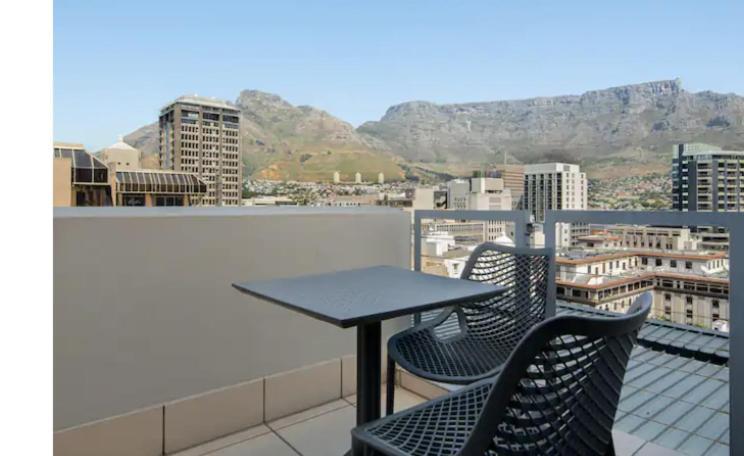 The Decks 1108 Apartment *