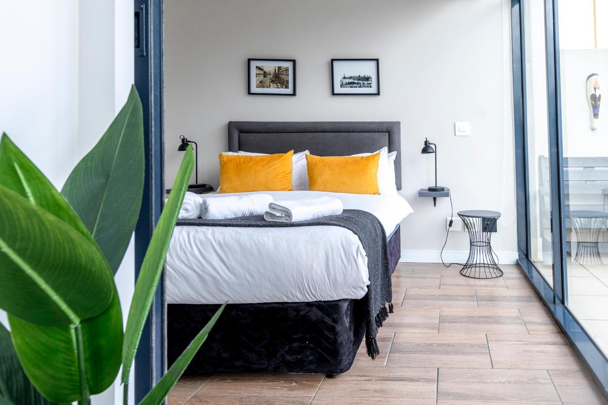 The Decks 1108 Apartment Cape Town